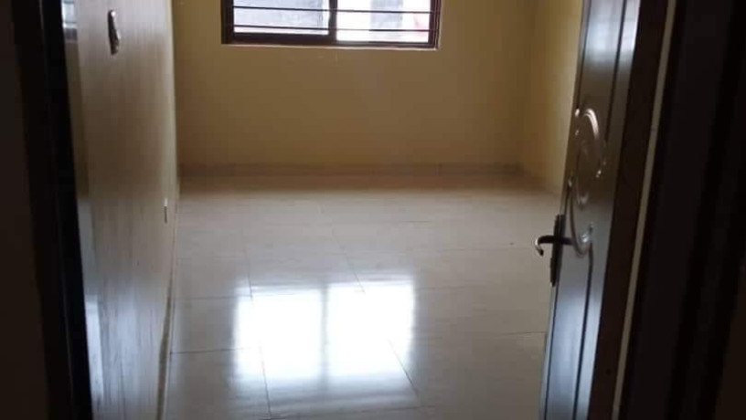 3-bedroom-flat-for-sale-in-chalala-big-3