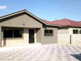 2-bedroom-house-for-sale-in-lilayi