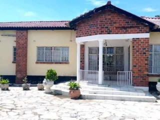 Farm House For Sale in Lusaka West