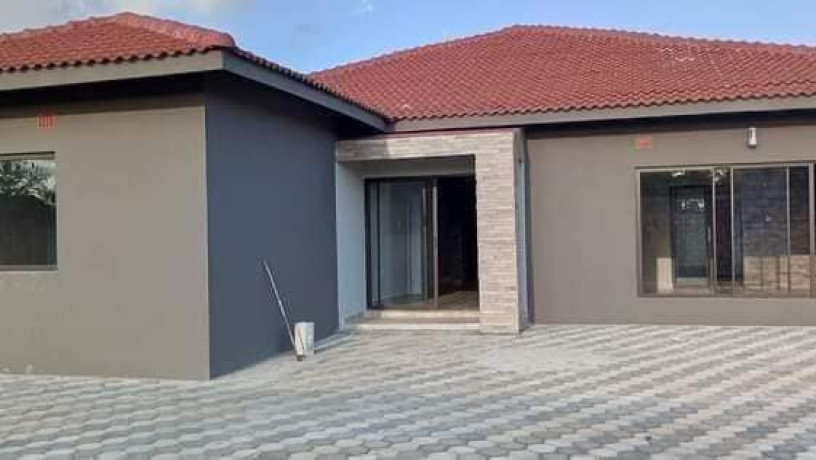 4-bedroom-house-for-sale-in-new-kasama-big-4