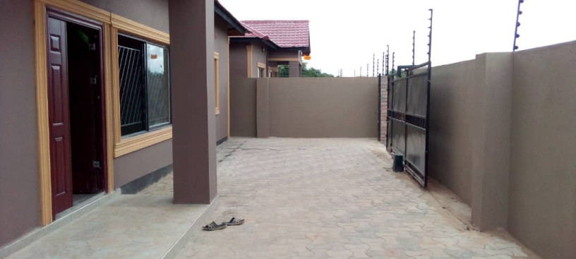 3-bedroom-house-for-sale-in-chalala-big-5