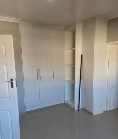 2-bedroom-flat-for-rent-in-chalala-big-4