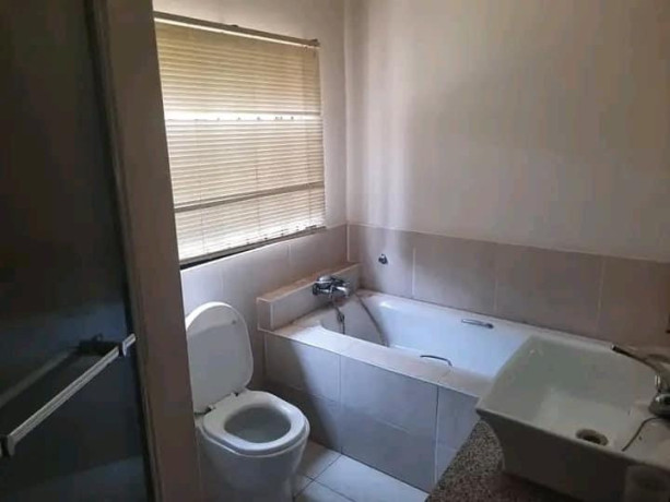 4-bedroom-house-for-rent-in-kabulonga-big-3