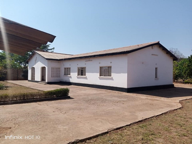 4-bedroom-standalone-house-for-sale-in-woodlands-extension-big-0