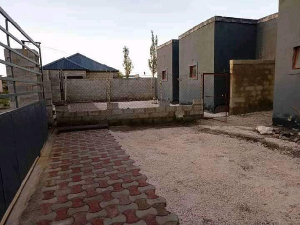 2-1-bedroom-flats-for-sale-in-garden-house-big-3