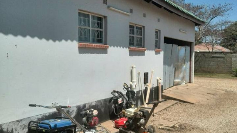 5-bedroom-house-for-sale-in-makeni-big-7