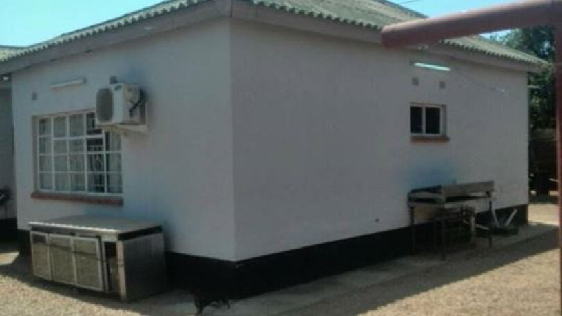 5-bedroom-house-for-sale-in-makeni-big-3