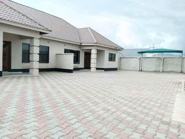 22-bedroom-flats-for-sale-in-foxdale-big-6