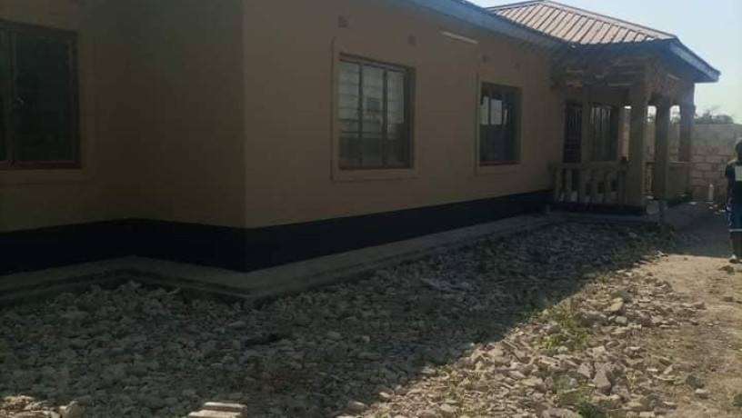 4-bedroom-house-for-rent-in-makeni-big-6