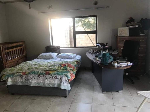 beautiful-3-bedroom-flats-for-sale-in-new-kasama-big-5