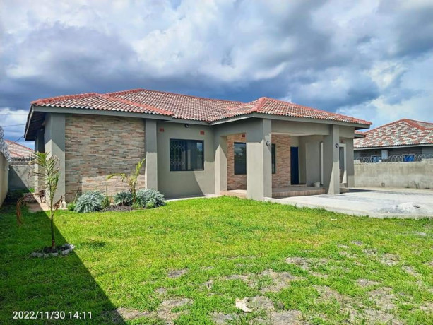 houses-for-sale-in-new-kasama-big-0