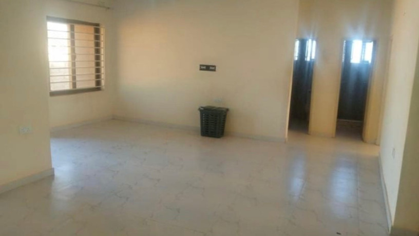 2-bedroom-flat-for-rent-in-chalala-big-5