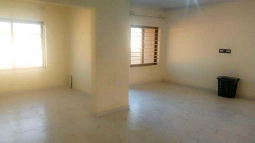 2-bedroom-flat-for-rent-in-chalala-big-4