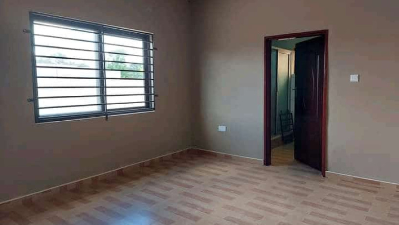 4-bedroom-house-for-sale-in-new-kasama-big-7