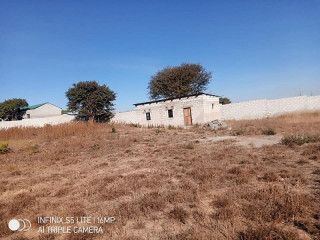 60m x 60m Plot for Sale in 6 Miles