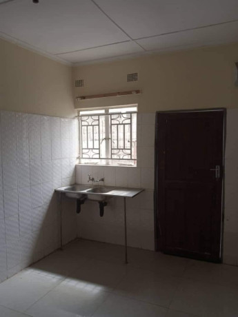 spacious-2-bedroom-flat-in-woodlands-chalala-big-6