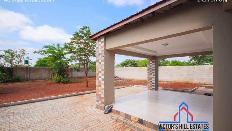 4-bedroom-house-for-sale-in-new-kasama-big-1