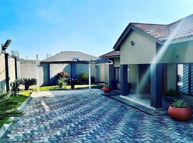 4-bedroom-house-for-rent-in-roma-park-big-1