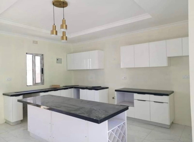 1-bedroom-flats-for-rent-in-ibex-meanwood-big-1