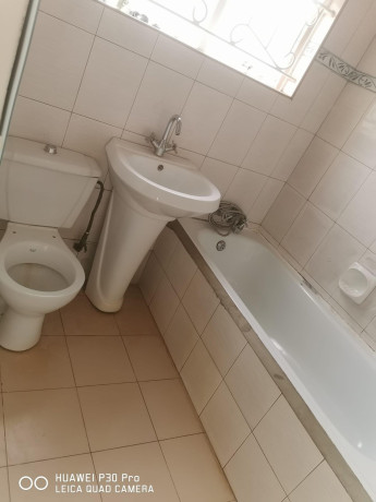 3-bedroom-flat-for-rent-in-chalala-big-4
