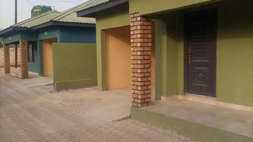 2-bedroom-flat-for-rent-in-makeni-big-0