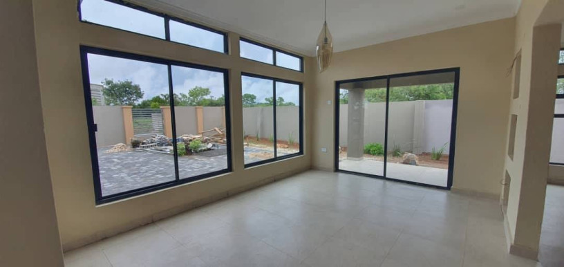2-3-bedroom-flats-for-sale-in-meanwood-ibex-big-9