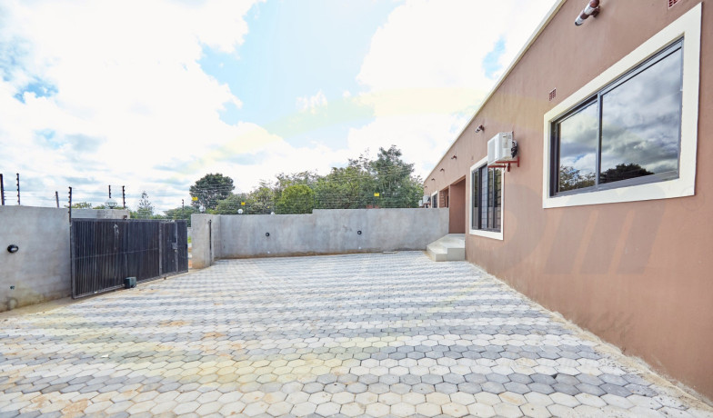 3-bedroom-apartments-for-sale-in-ibex-hill-big-1