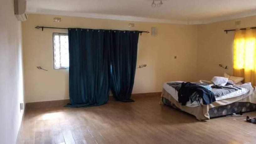 3-bedroom-flat-for-rent-in-lilayi-big-6