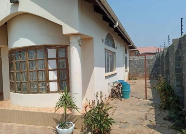 3-bedroom-house-for-rent-in-ibex-hill-big-7