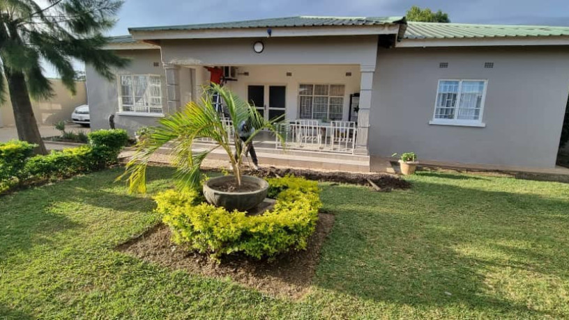 4-bedroom-standalone-house-for-sale-in-foxdale-big-5