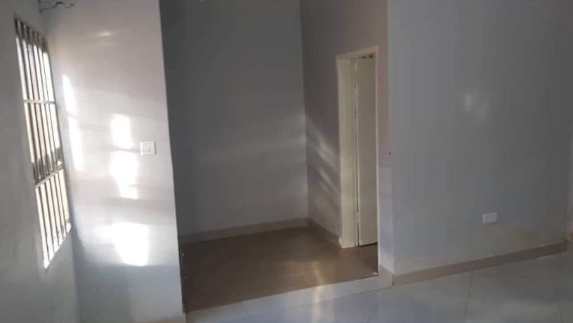 23-bedroom-flats-for-sale-in-chalala-big-3