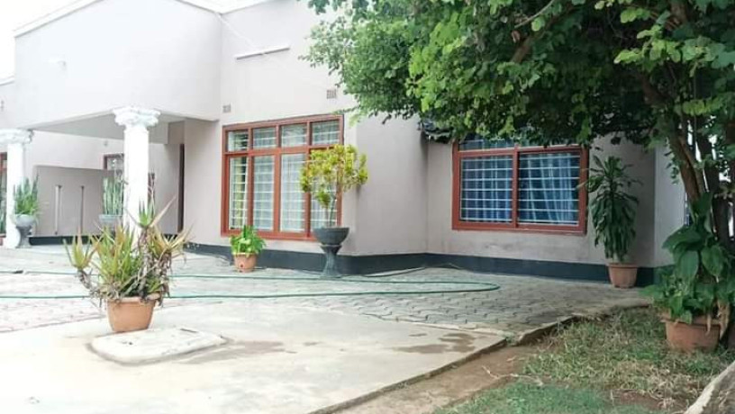 2-bedroom-flat-for-rent-in-chalala-big-2