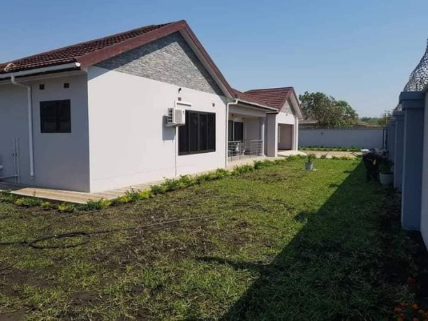 4-bedroom-standalone-house-for-sale-in-new-kasama-big-1