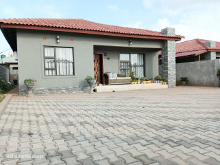 3 Bedroom House For Sale in Chalala