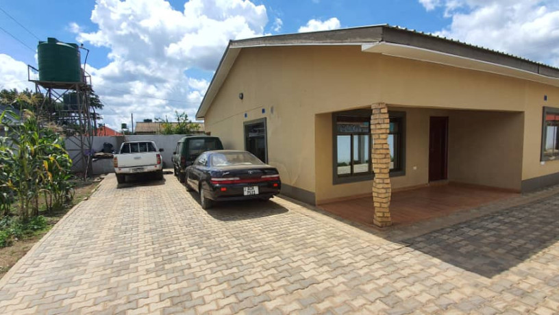 2-3-bedroom-house-for-sale-in-chalala-big-3