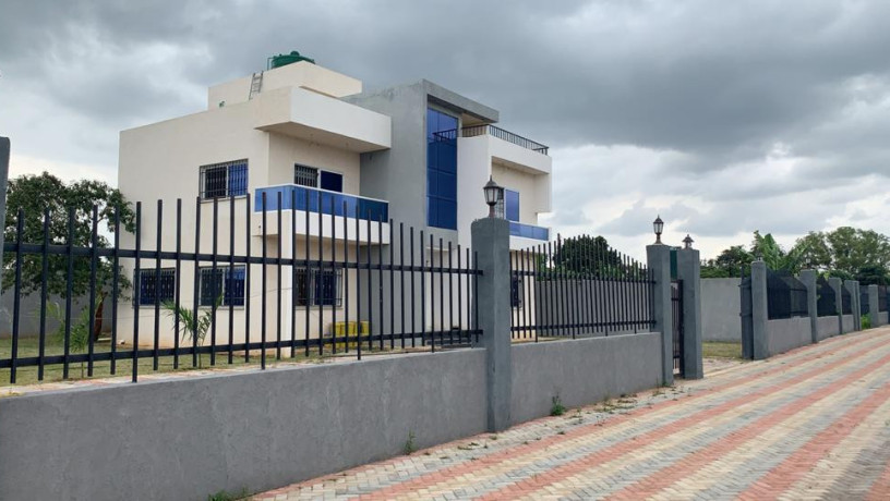 4-bedroom-house-for-sale-in-lilayi-big-1