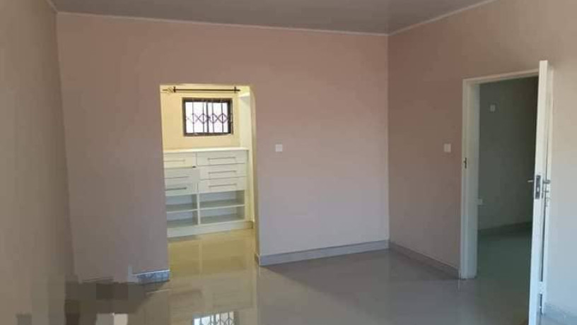 2-bedroom-flat-for-rent-in-chalala-big-7