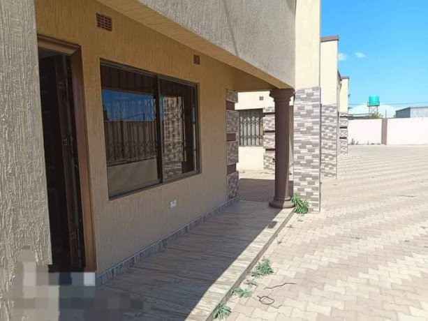 2-bedroom-flat-for-rent-in-chalala-big-2
