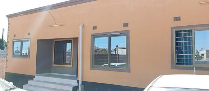 2-bedroom-flat-for-rent-in-chalala-big-2