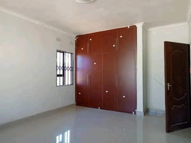 3-bedroom-flat-for-rent-in-new-kasama-big-2