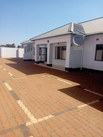 2-bedroom-flat-for-rent-in-chalala-big-6