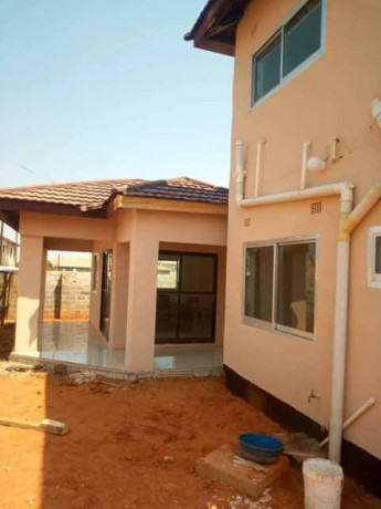 newly-built-four-bedroom-standalone-house-in-ibex-hill-big-4