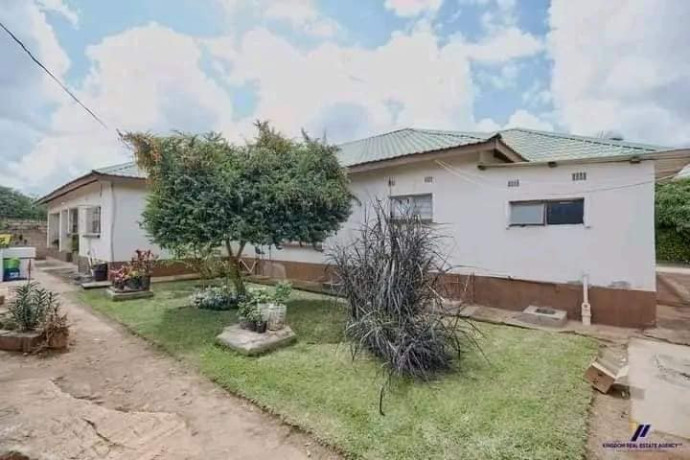 4-bedroom-house-for-sale-in-woodlands-big-6