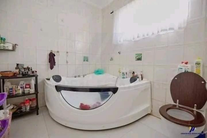 4-bedroom-house-for-sale-in-woodlands-big-2