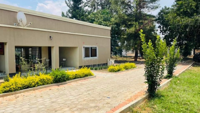 commercial-property-for-sale-in-ibex-hill-big-5