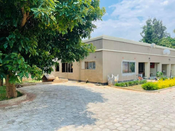 commercial-property-for-sale-in-ibex-hill-big-4
