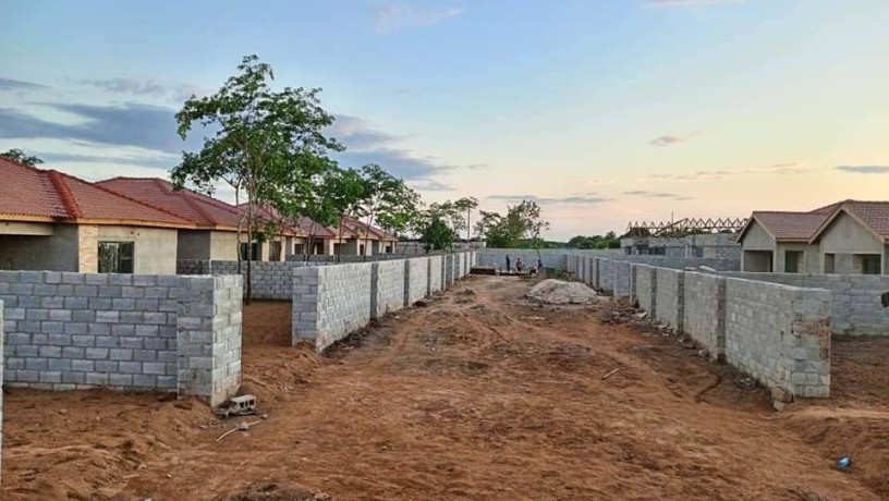 houses-for-sale-in-new-kasama-big-1