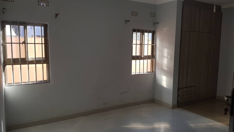 3-bedroom-flats-for-sale-in-chalala-big-9