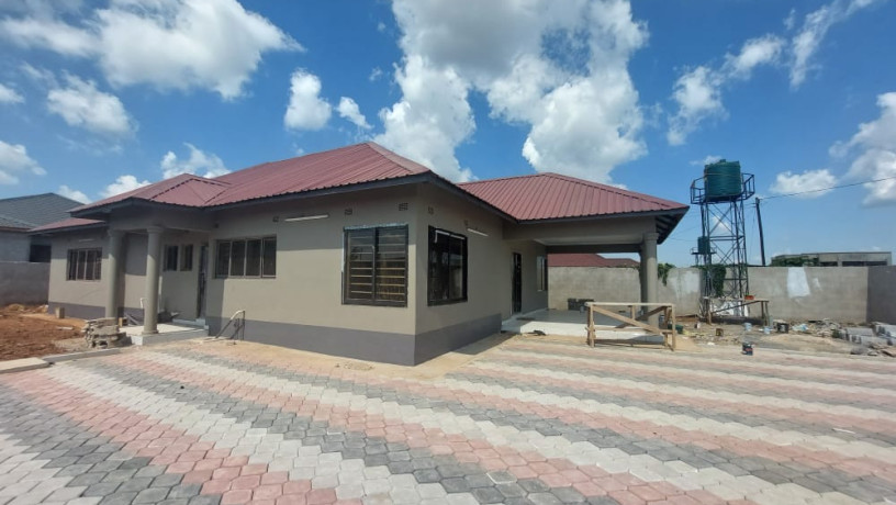 3-bedroom-house-for-sale-in-new-kasama-big-5