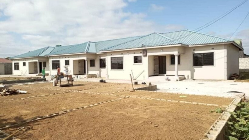 32-bedroom-flats-for-sale-in-chalala-big-0